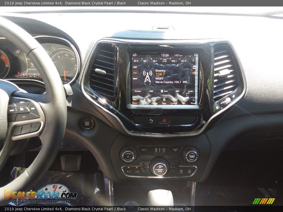 2019 Jeep Cherokee Limited 4x4 Diamond Black Crystal Pearl / Black Photo #7
