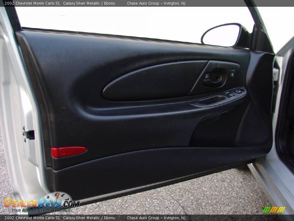 2002 Chevrolet Monte Carlo SS Galaxy Silver Metallic / Ebony Photo #14