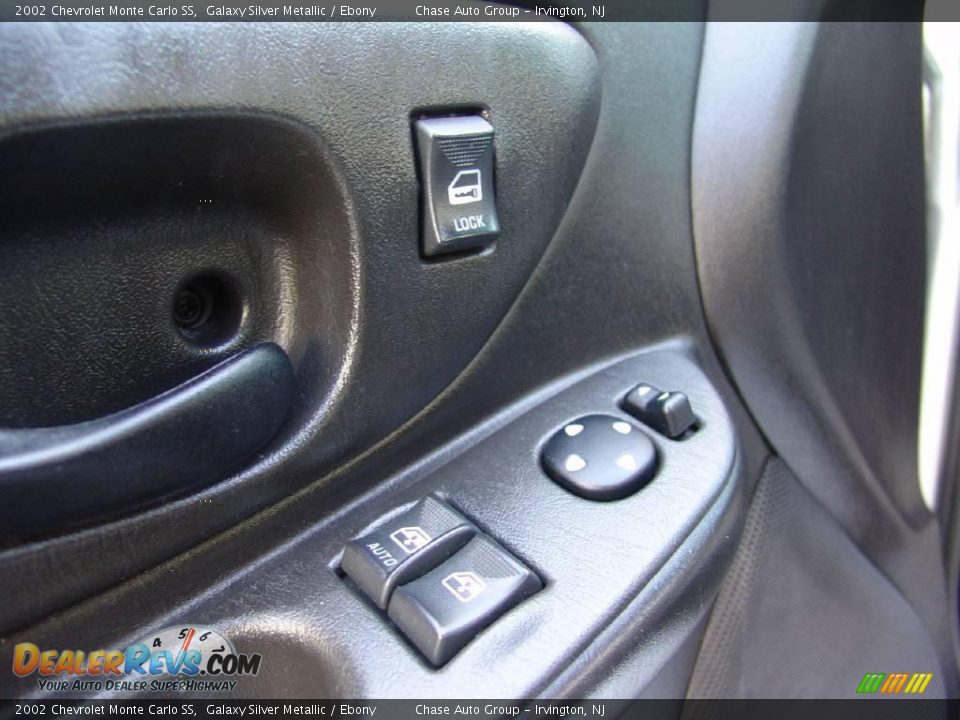 2002 Chevrolet Monte Carlo SS Galaxy Silver Metallic / Ebony Photo #20