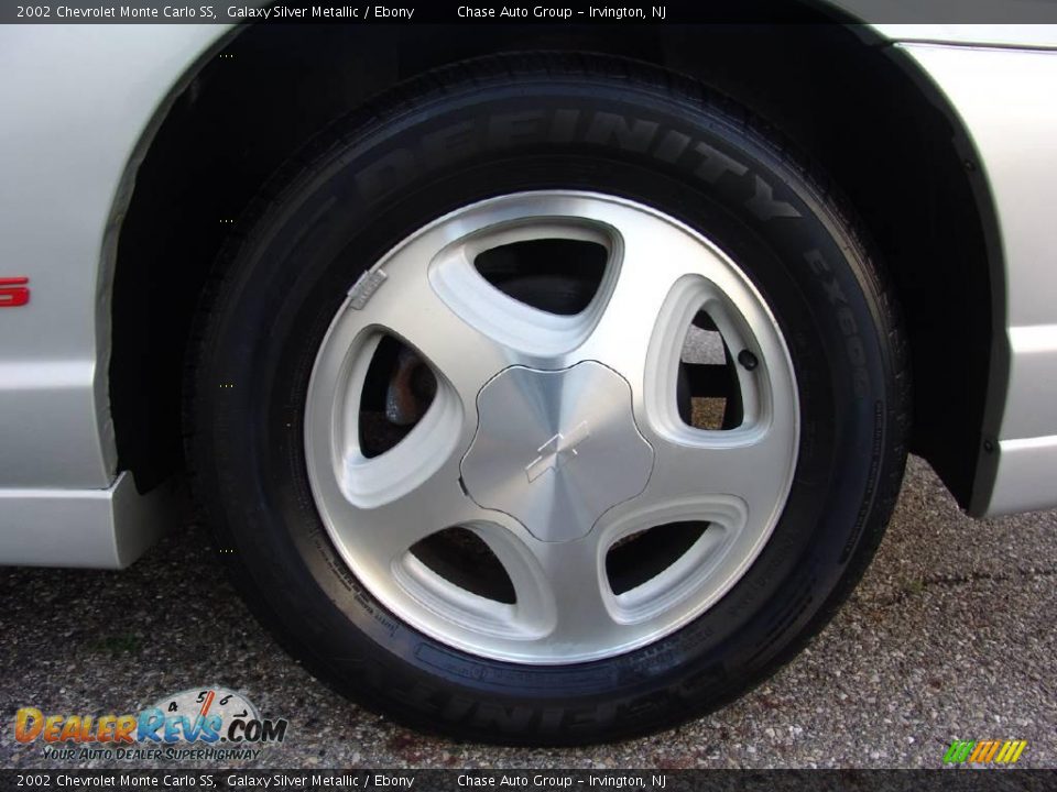 2002 Chevrolet Monte Carlo SS Galaxy Silver Metallic / Ebony Photo #34