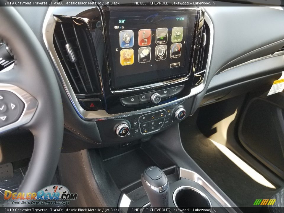 2019 Chevrolet Traverse LT AWD Mosaic Black Metallic / Jet Black Photo #10