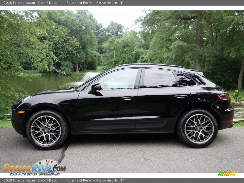 2018 Porsche Macan Black / Black Photo #7
