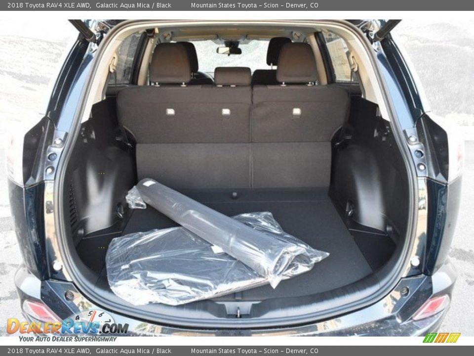 2018 Toyota RAV4 XLE AWD Galactic Aqua Mica / Black Photo #31