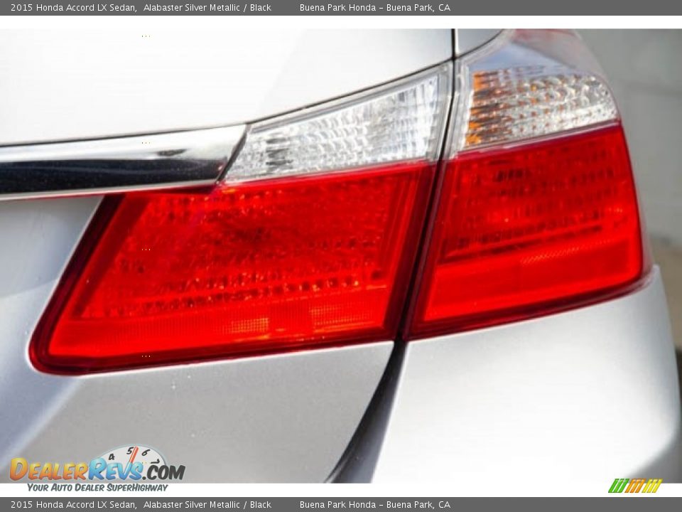 2015 Honda Accord LX Sedan Alabaster Silver Metallic / Black Photo #12