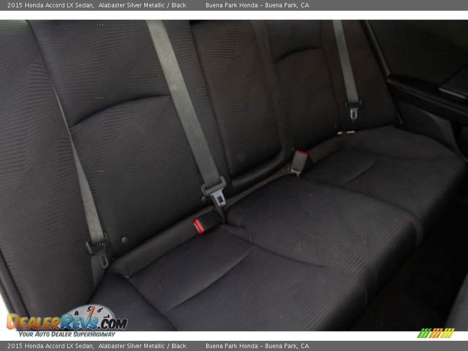 2015 Honda Accord LX Sedan Alabaster Silver Metallic / Black Photo #19