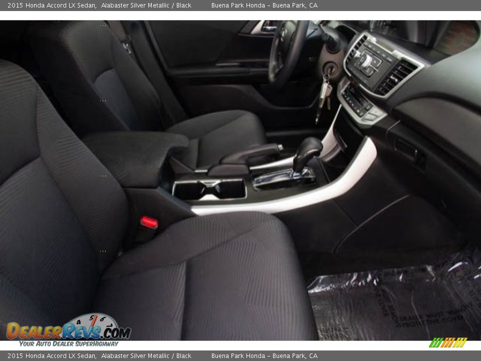 2015 Honda Accord LX Sedan Alabaster Silver Metallic / Black Photo #20
