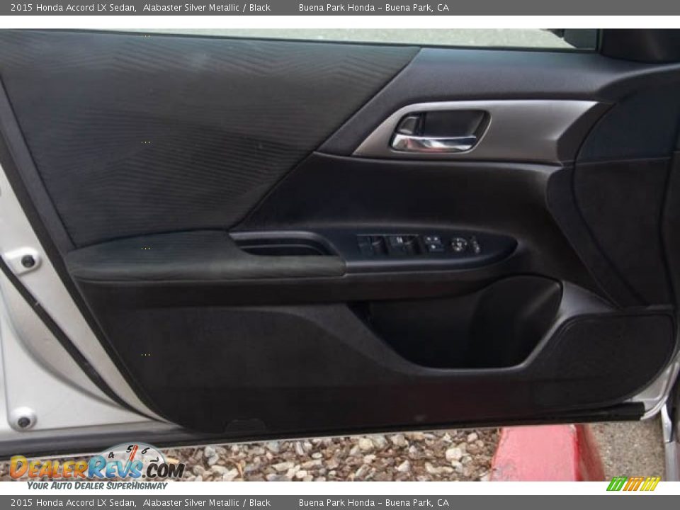 2015 Honda Accord LX Sedan Alabaster Silver Metallic / Black Photo #25