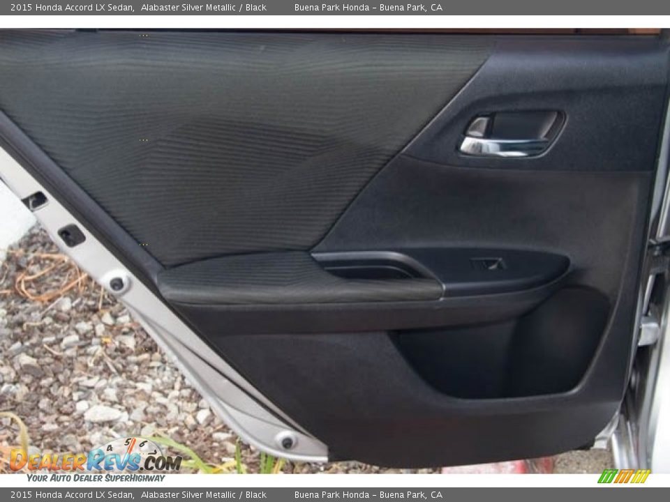 2015 Honda Accord LX Sedan Alabaster Silver Metallic / Black Photo #27