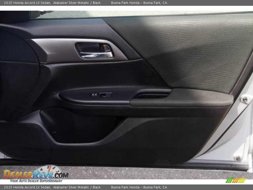 2015 Honda Accord LX Sedan Alabaster Silver Metallic / Black Photo #29
