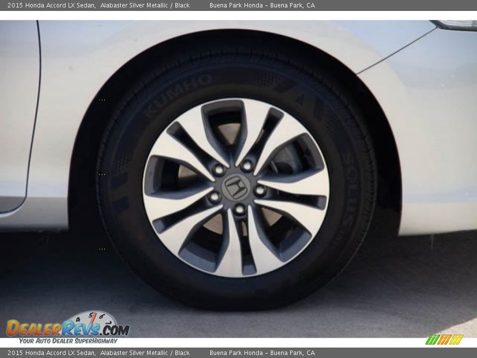 2015 Honda Accord LX Sedan Alabaster Silver Metallic / Black Photo #32