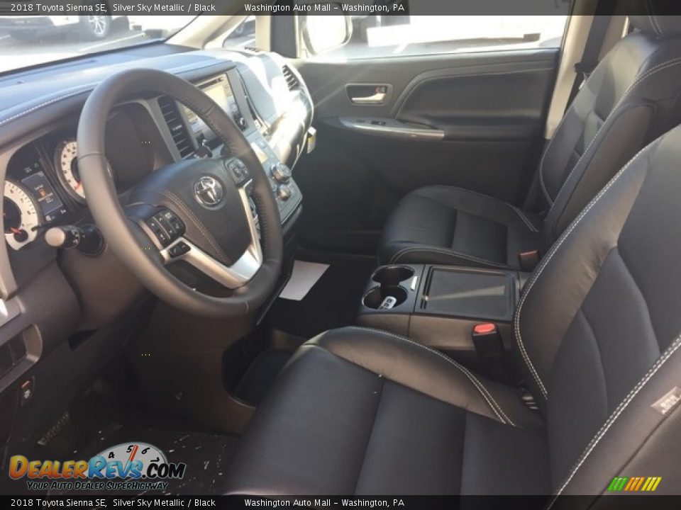 2018 Toyota Sienna SE Silver Sky Metallic / Black Photo #8