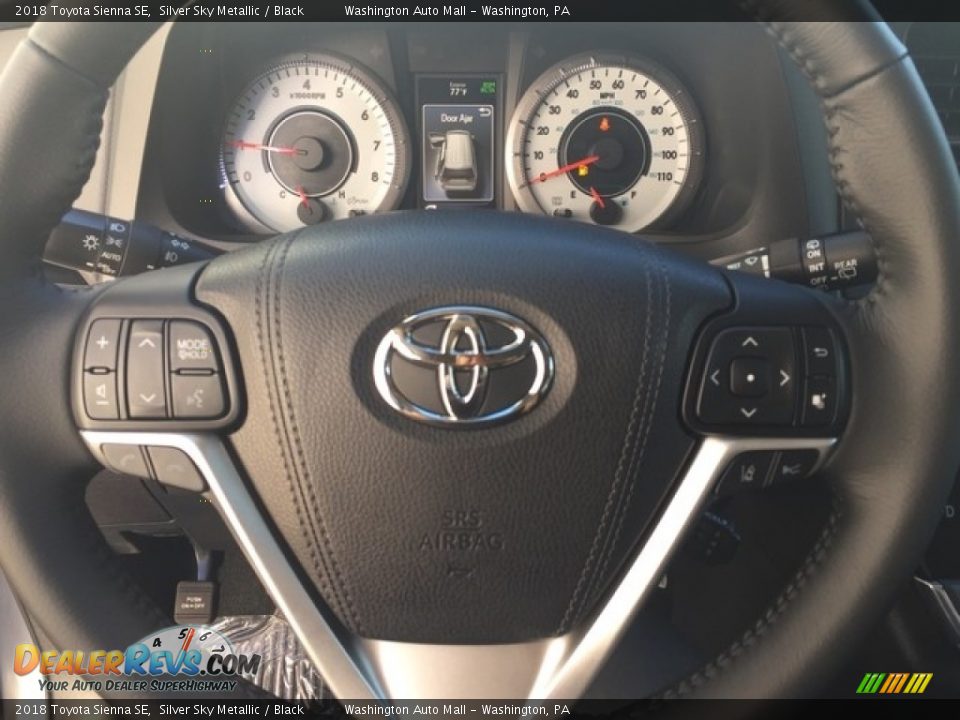 2018 Toyota Sienna SE Silver Sky Metallic / Black Photo #12