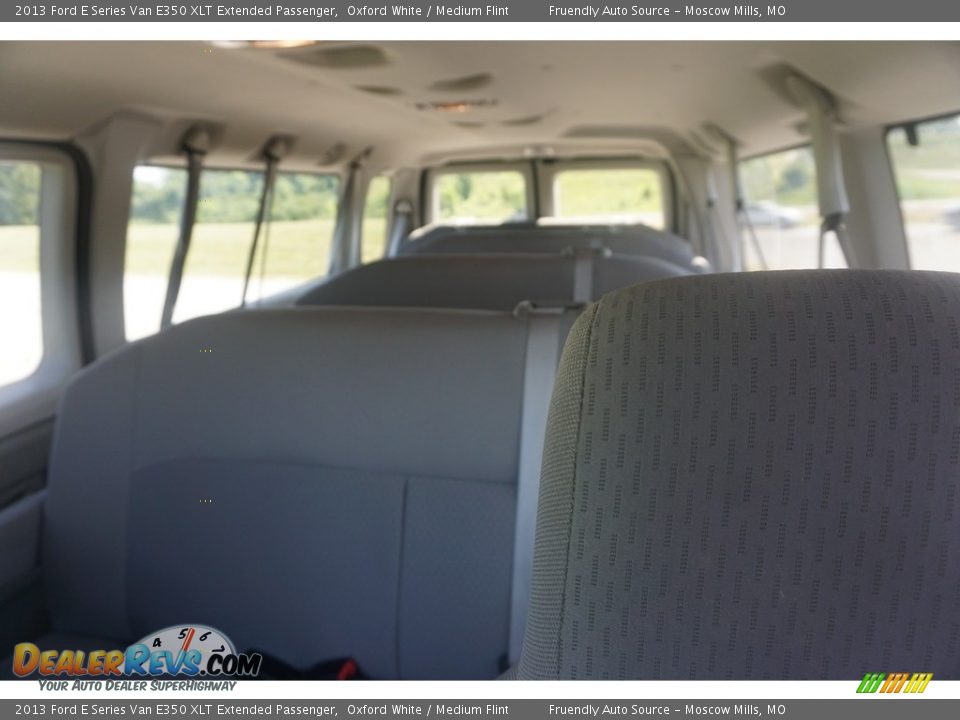 2013 Ford E Series Van E350 XLT Extended Passenger Oxford White / Medium Flint Photo #3