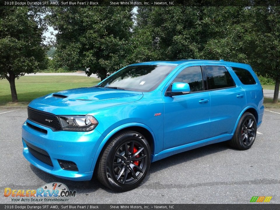 Front 3/4 View of 2018 Dodge Durango SRT AWD Photo #2