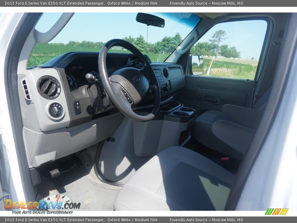 2013 Ford E Series Van E350 XLT Extended Passenger Oxford White / Medium Flint Photo #18