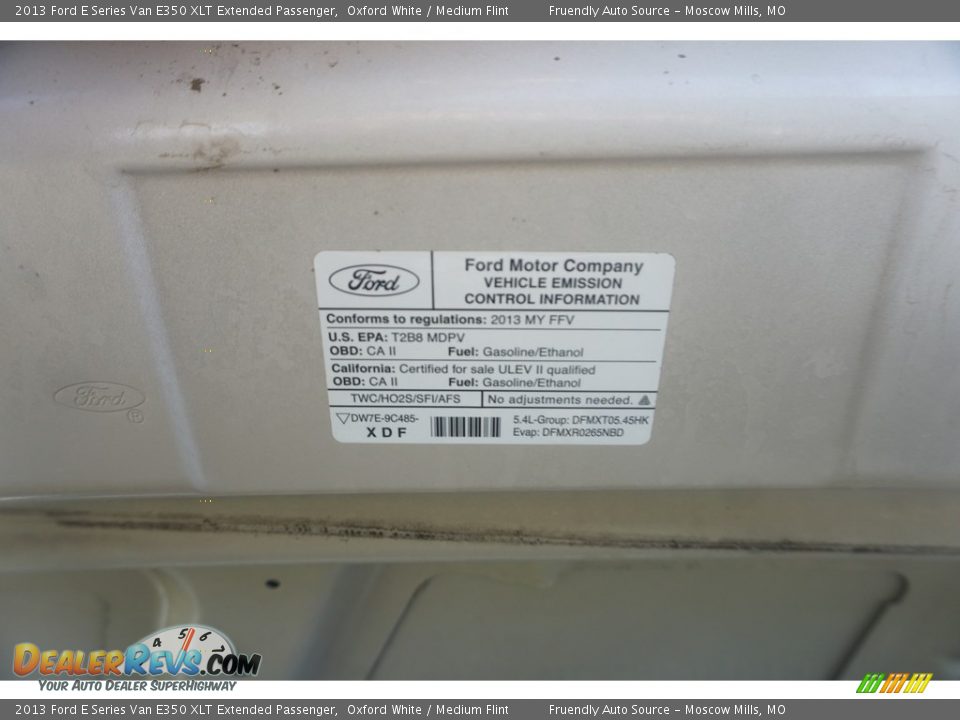 2013 Ford E Series Van E350 XLT Extended Passenger Oxford White / Medium Flint Photo #27