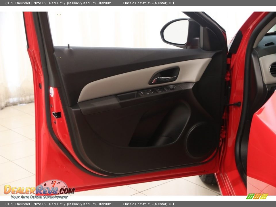 2015 Chevrolet Cruze LS Red Hot / Jet Black/Medium Titanium Photo #4