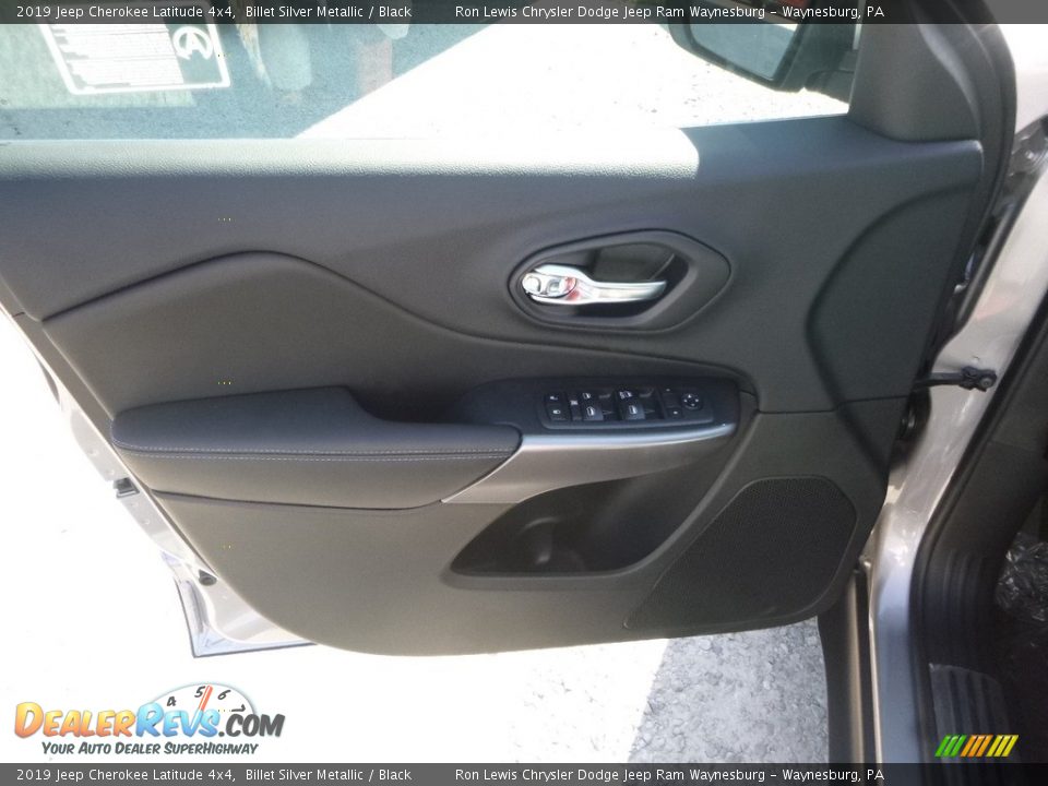 2019 Jeep Cherokee Latitude 4x4 Billet Silver Metallic / Black Photo #15
