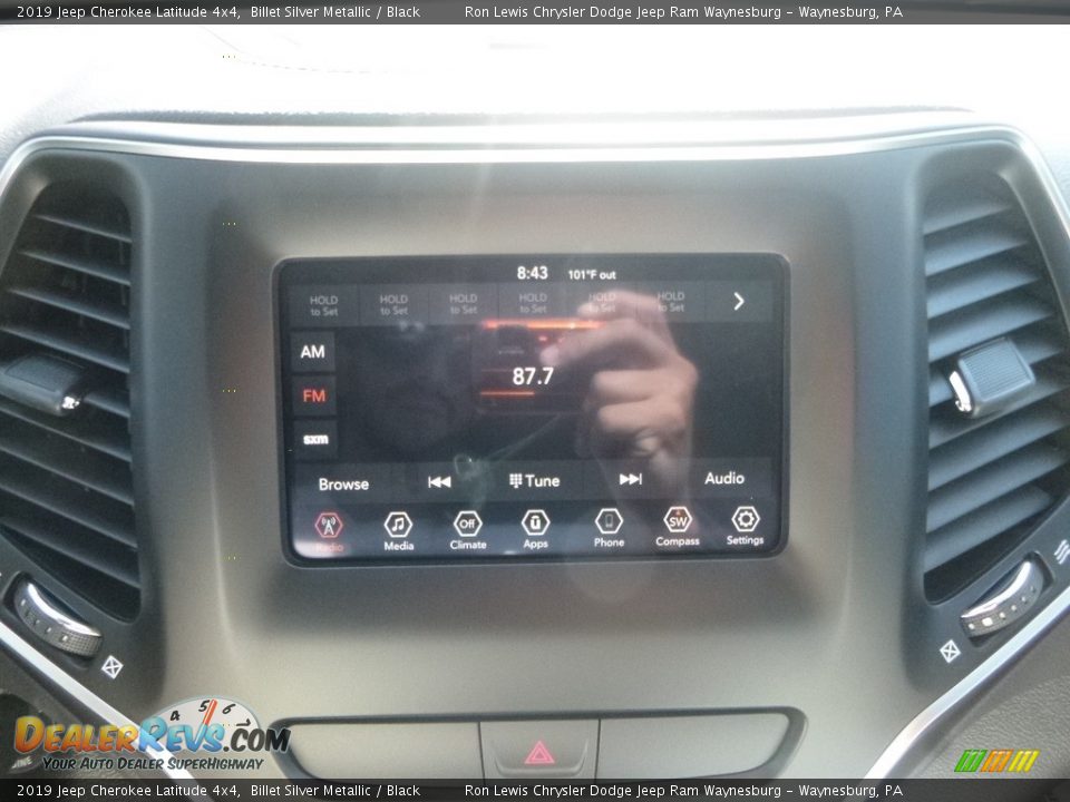 2019 Jeep Cherokee Latitude 4x4 Billet Silver Metallic / Black Photo #18