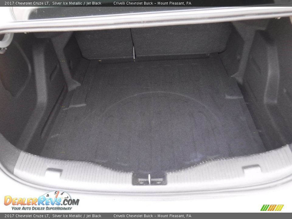 2017 Chevrolet Cruze LT Silver Ice Metallic / Jet Black Photo #30