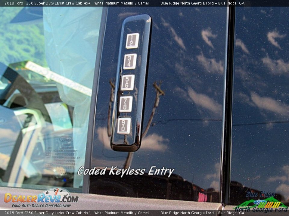2018 Ford F250 Super Duty Lariat Crew Cab 4x4 White Platinum Metallic / Camel Photo #28