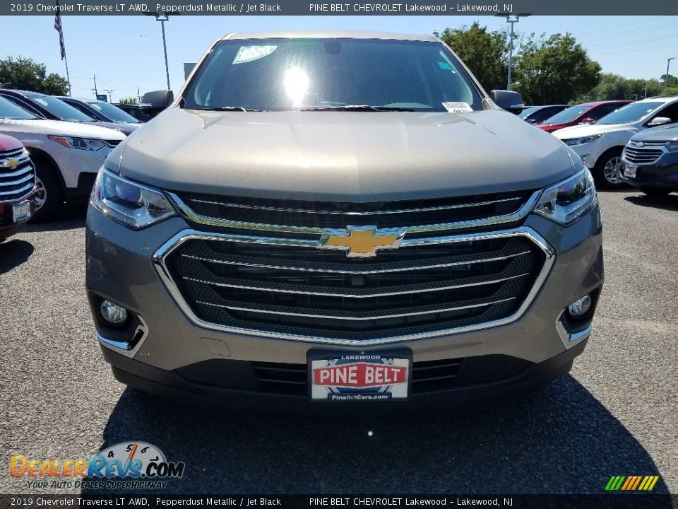 2019 Chevrolet Traverse LT AWD Pepperdust Metallic / Jet Black Photo #2