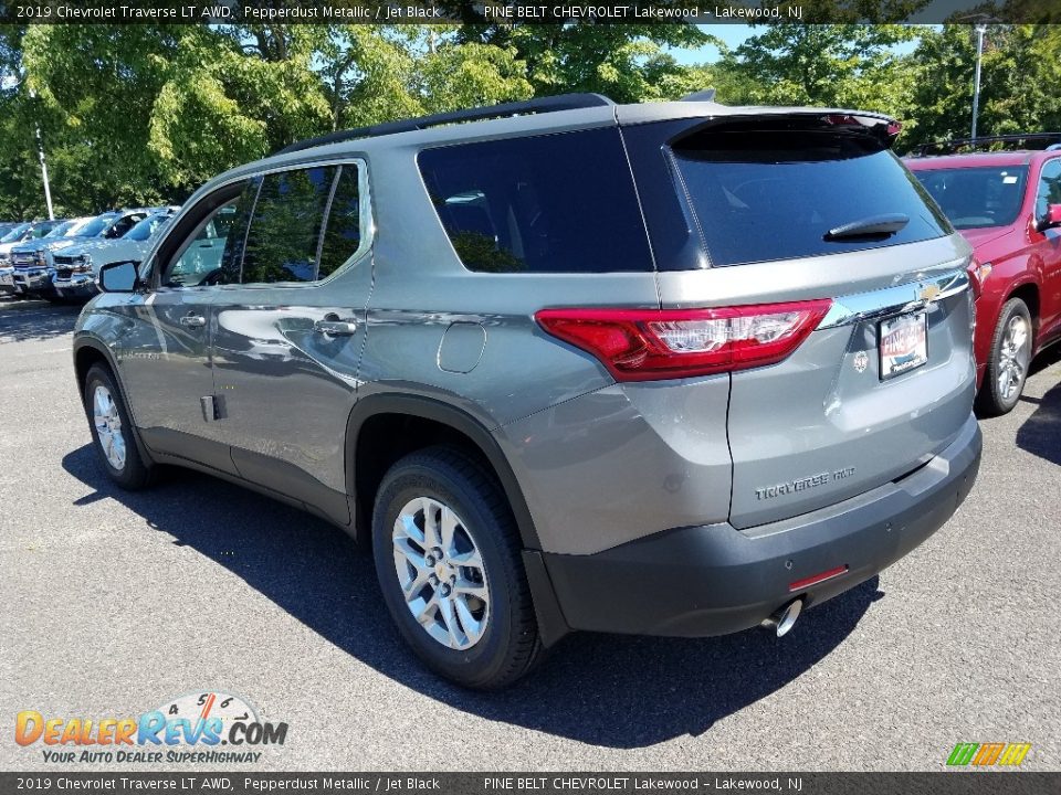 2019 Chevrolet Traverse LT AWD Pepperdust Metallic / Jet Black Photo #4