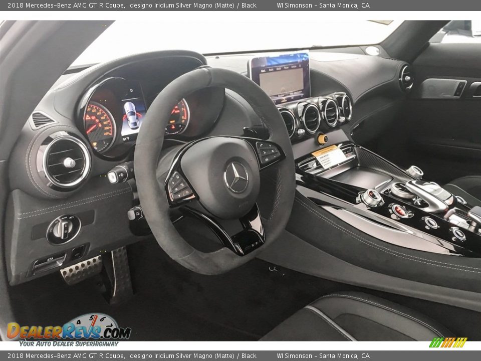 Dashboard of 2018 Mercedes-Benz AMG GT R Coupe Photo #4