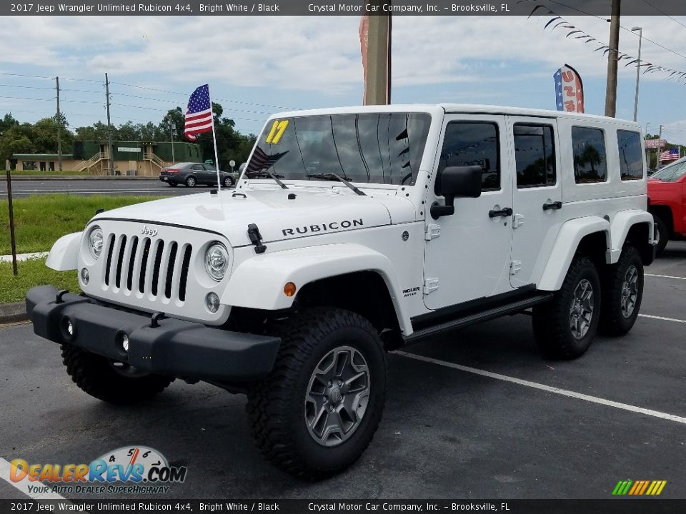 2017 Jeep Wrangler Unlimited Rubicon 4x4 Bright White / Black Photo #1