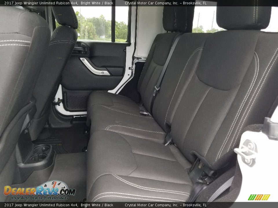 2017 Jeep Wrangler Unlimited Rubicon 4x4 Bright White / Black Photo #10