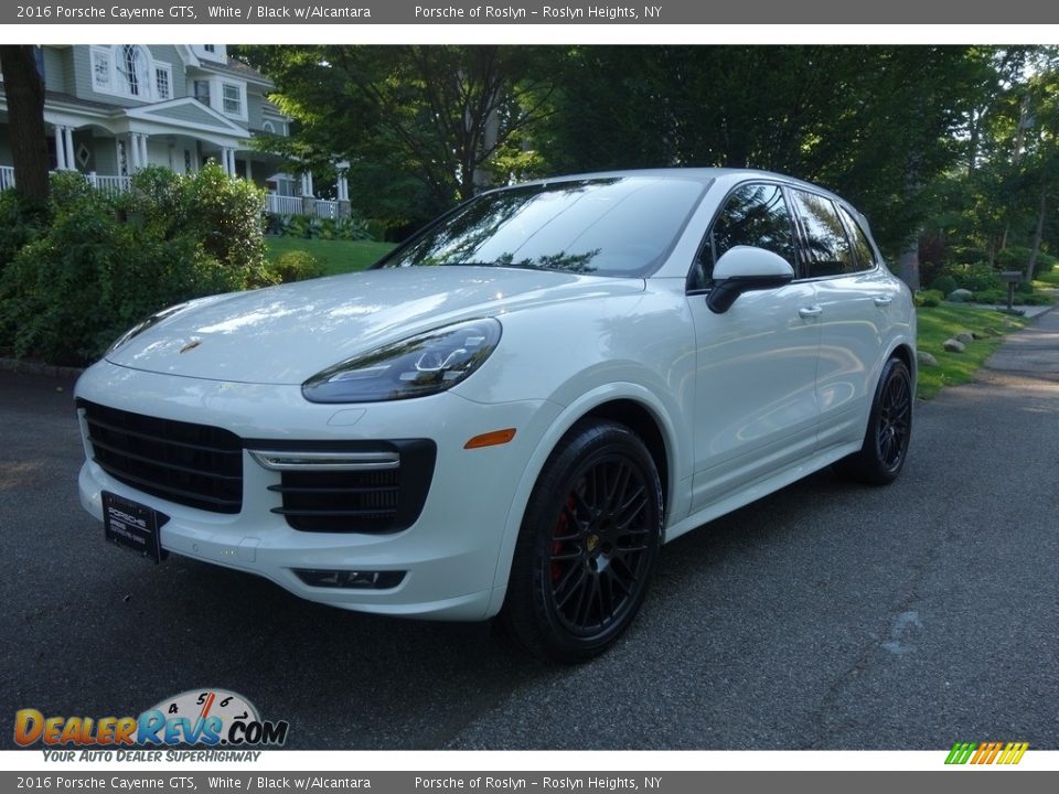 2016 Porsche Cayenne GTS White / Black w/Alcantara Photo #1