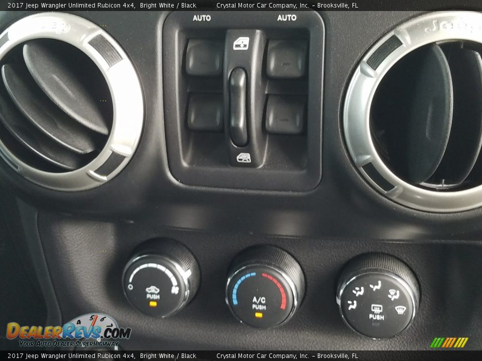 2017 Jeep Wrangler Unlimited Rubicon 4x4 Bright White / Black Photo #17