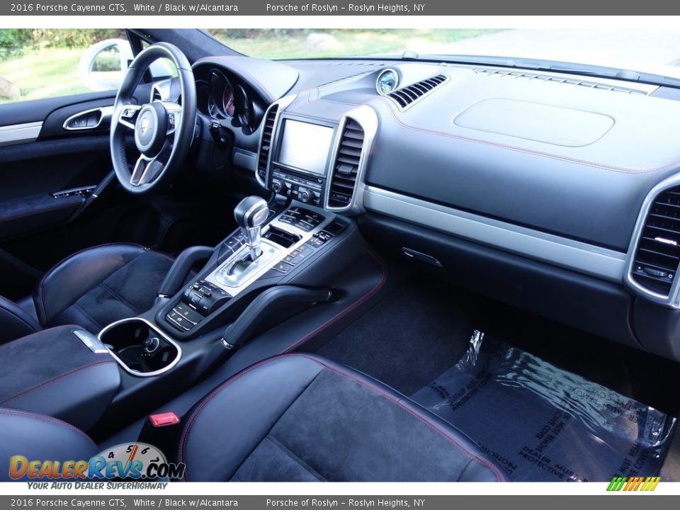 2016 Porsche Cayenne GTS White / Black w/Alcantara Photo #16
