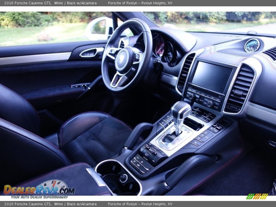 2016 Porsche Cayenne GTS White / Black w/Alcantara Photo #17