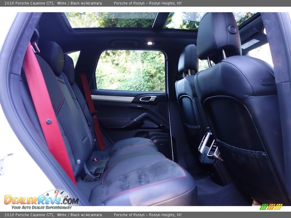 2016 Porsche Cayenne GTS White / Black w/Alcantara Photo #19