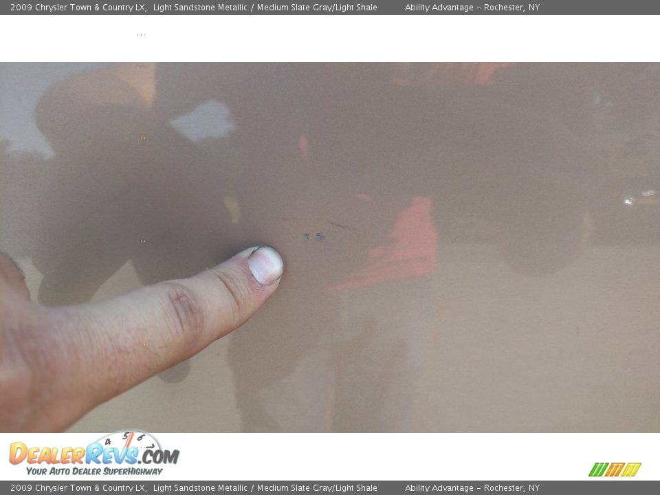 2009 Chrysler Town & Country LX Light Sandstone Metallic / Medium Slate Gray/Light Shale Photo #20