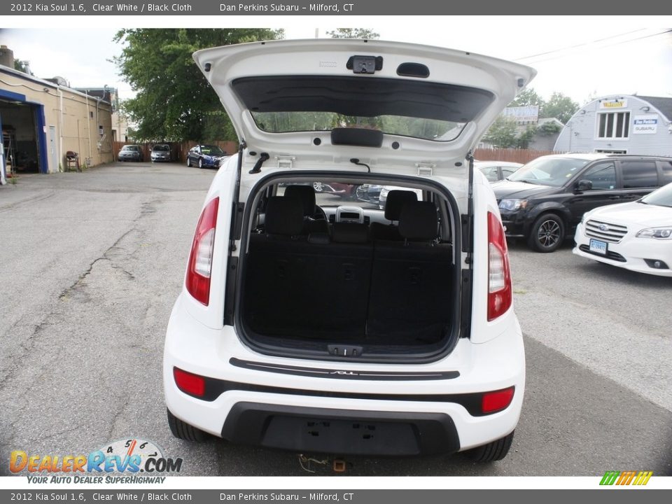 2012 Kia Soul 1.6 Clear White / Black Cloth Photo #8