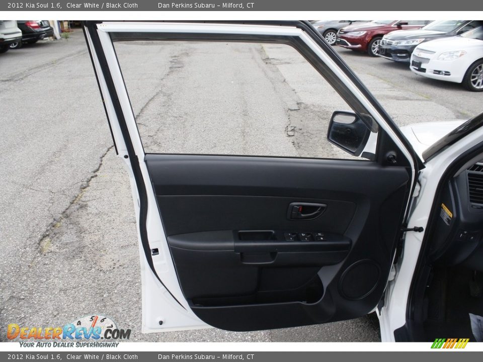 2012 Kia Soul 1.6 Clear White / Black Cloth Photo #15