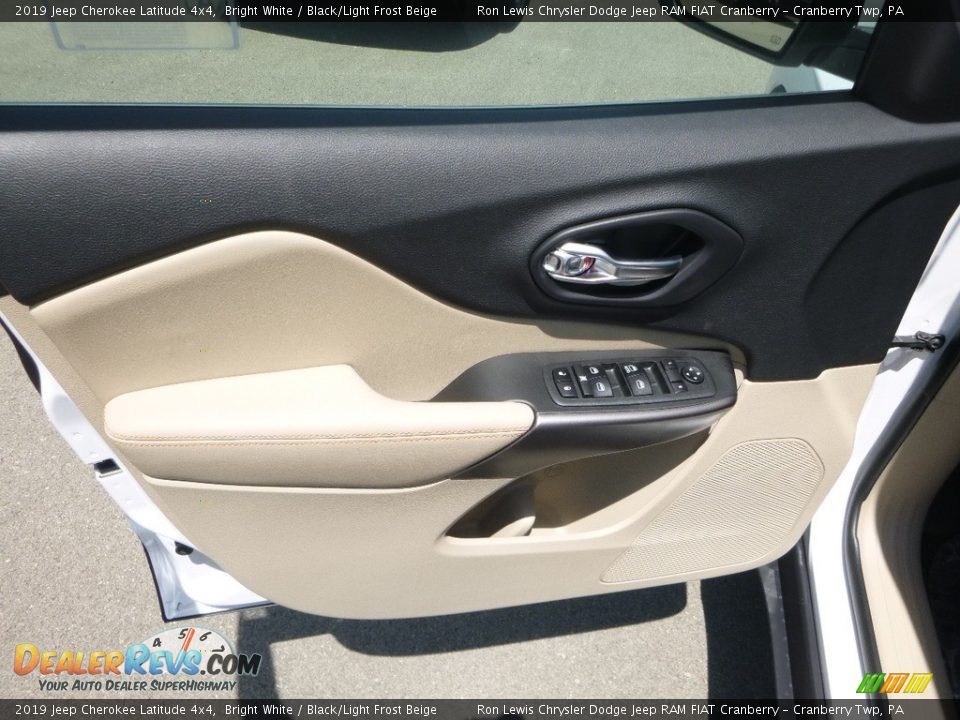 2019 Jeep Cherokee Latitude 4x4 Bright White / Black/Light Frost Beige Photo #14