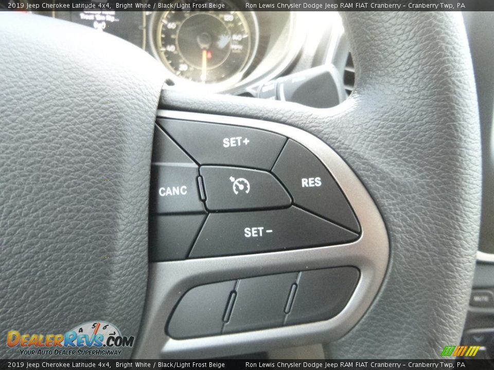 2019 Jeep Cherokee Latitude 4x4 Bright White / Black/Light Frost Beige Photo #19