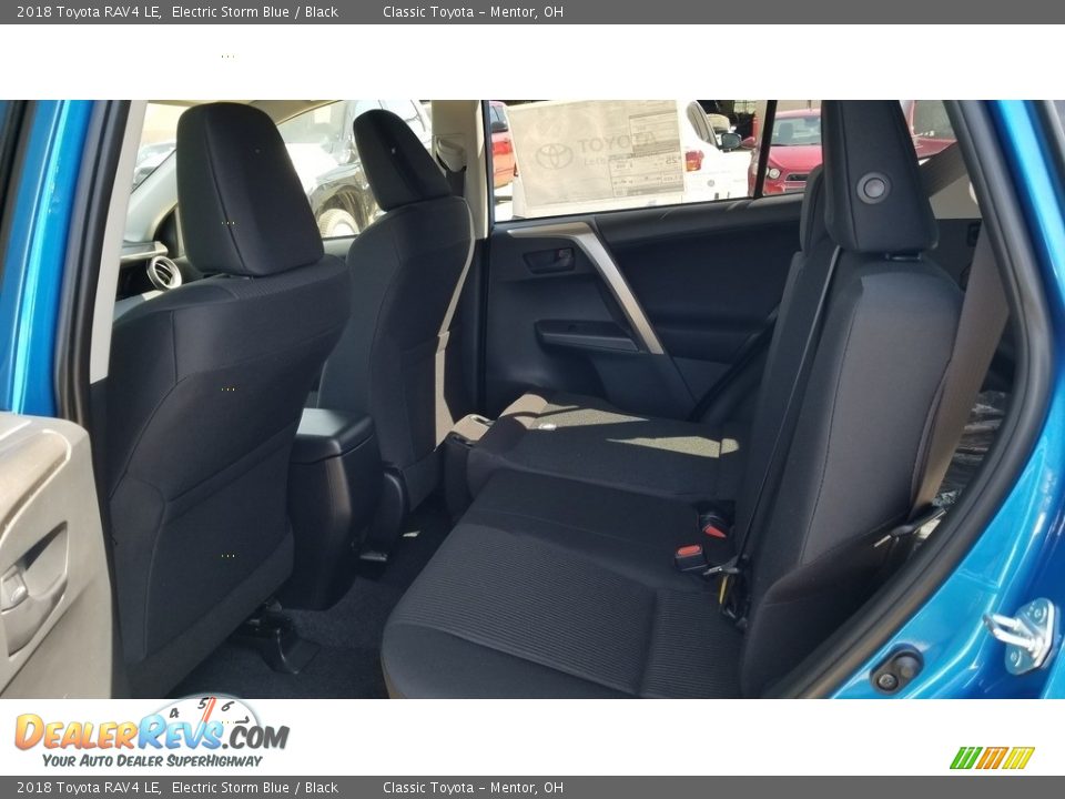 2018 Toyota RAV4 LE Electric Storm Blue / Black Photo #4