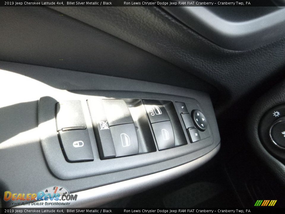 2019 Jeep Cherokee Latitude 4x4 Billet Silver Metallic / Black Photo #20
