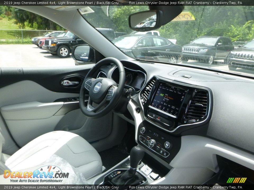 2019 Jeep Cherokee Limited 4x4 Light Brownstone Pearl / Black/Ski Grey Photo #11