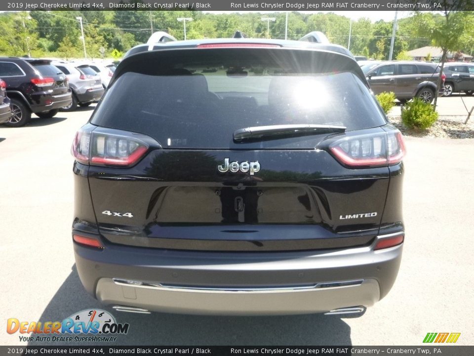 2019 Jeep Cherokee Limited 4x4 Diamond Black Crystal Pearl / Black Photo #4