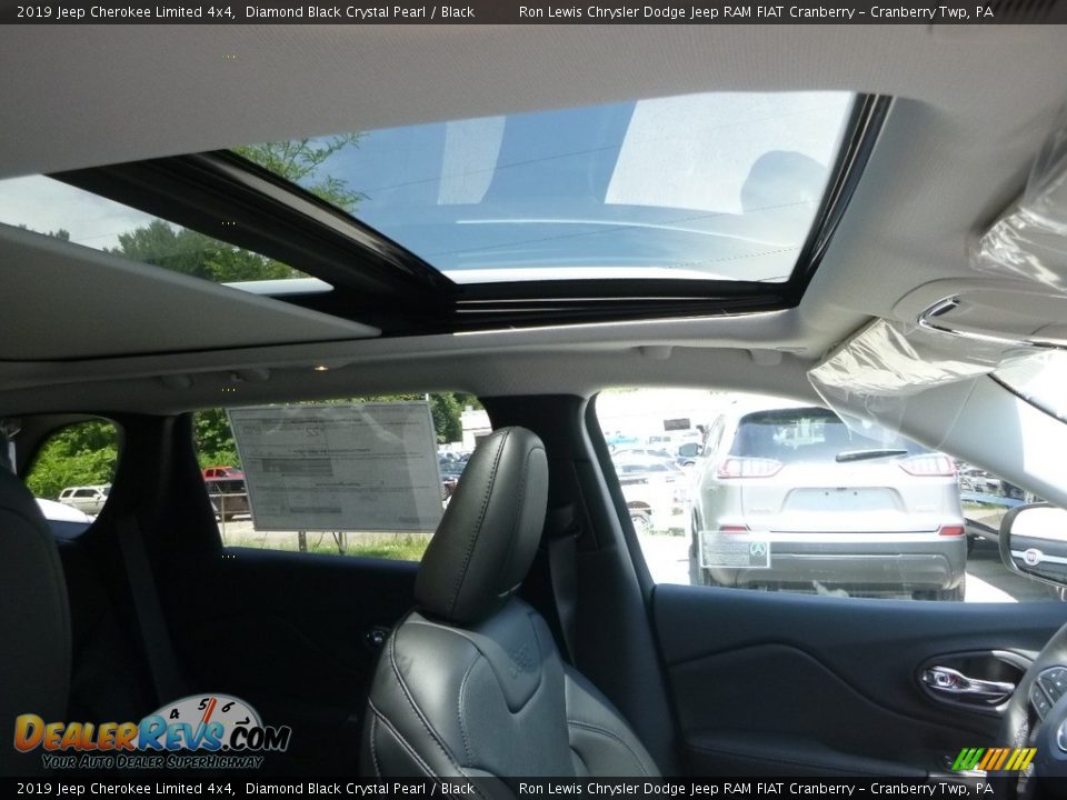 2019 Jeep Cherokee Limited 4x4 Diamond Black Crystal Pearl / Black Photo #13