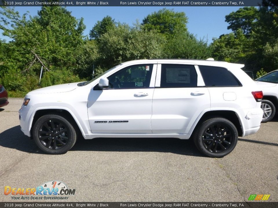 2018 Jeep Grand Cherokee Altitude 4x4 Bright White / Black Photo #2