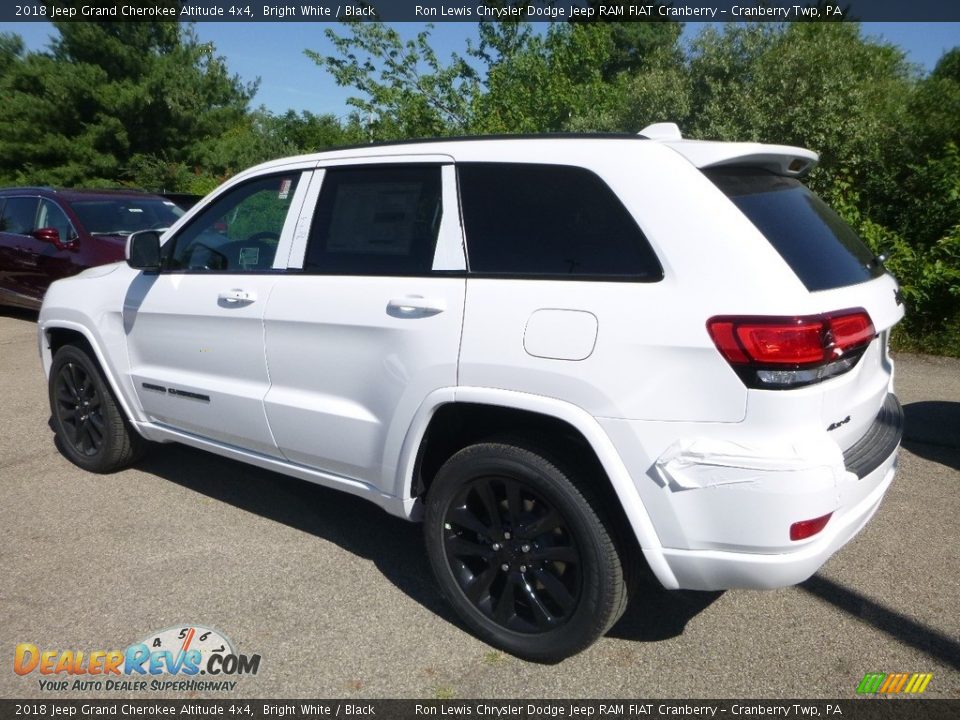 2018 Jeep Grand Cherokee Altitude 4x4 Bright White / Black Photo #3