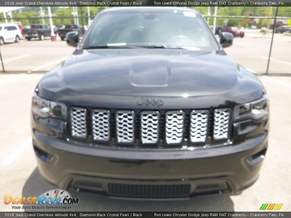 2018 Jeep Grand Cherokee Altitude 4x4 Diamond Black Crystal Pearl / Black Photo #8