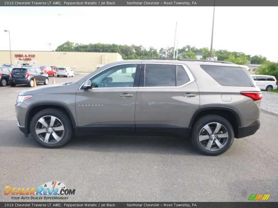 2019 Chevrolet Traverse LT AWD Pepperdust Metallic / Jet Black Photo #2