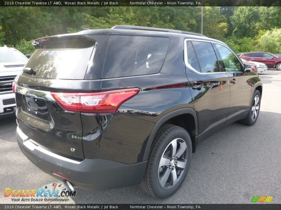 2019 Chevrolet Traverse LT AWD Mosaic Black Metallic / Jet Black Photo #4